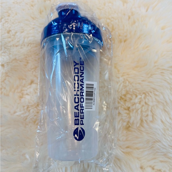 Portion Control Containers, Shaker Cup & 2B Mindset My Tracker - Picture 6 of 13